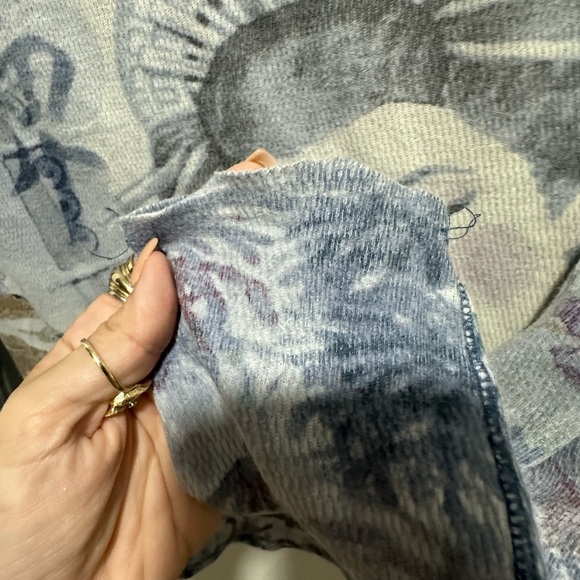 Y2K Lucky Brand Tattoo Print Long Sleeve Top Geisha Print Boho Grunge Size L - Picture 6 of 10